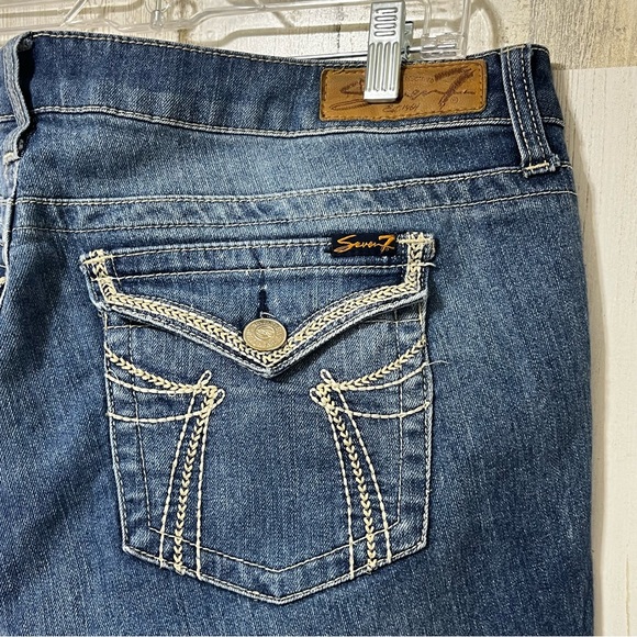 Seven7 Blue Capri Pants with Faded Indigo Wash - Picture 8 of 13